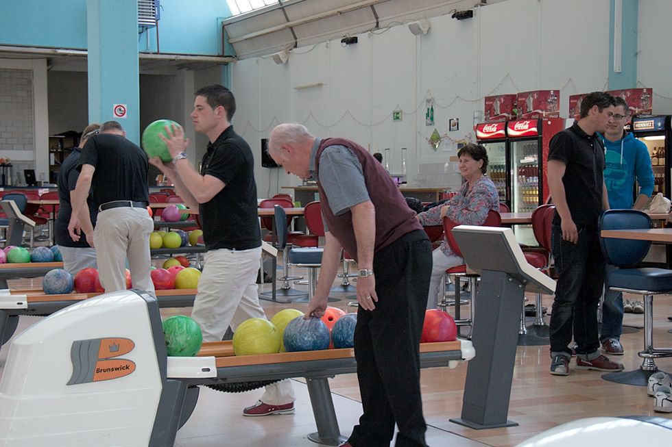 components/com_spgm/spgm/gal/_Jubilaeum_25Jahre/Bowling0156.jpg